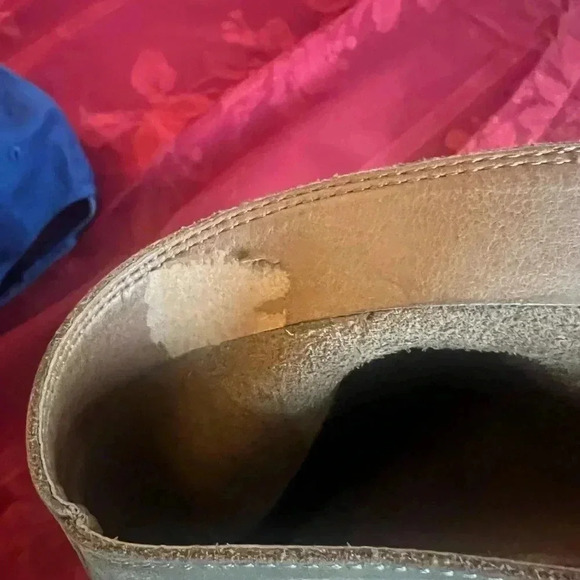 Lucky Brand Embrleigh boot. Worn once. Very good condition size 7. Leather taupe - Picture 5 of 15